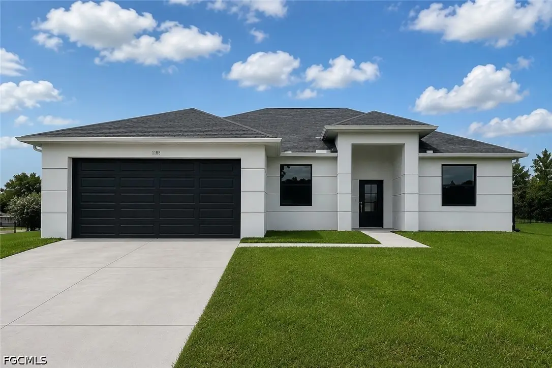 2524 Lakeview Drive, Lehigh Acres, FL 33936 - #1