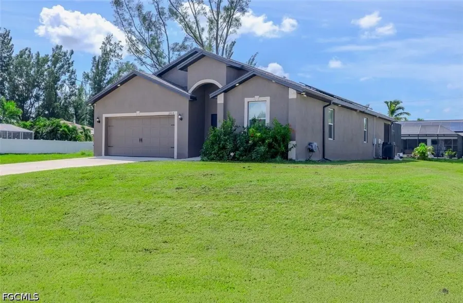 2902 NW 10th Terrace, Cape Coral, FL 33993 - #2