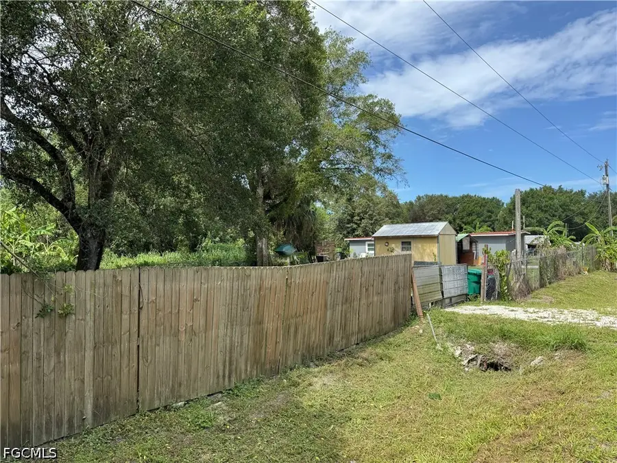3502 NW 7th Street, Okeechobee, FL 34972 - #3