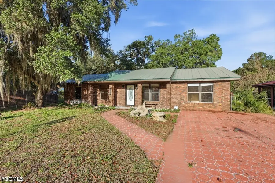 420 Grant Street, Labelle, FL 33935 - #2