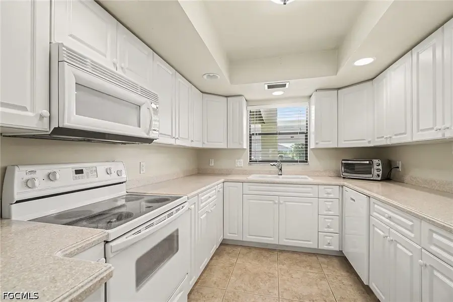 4622 SW Santa Barbara Place #111, Cape Coral, FL 33914 - #3