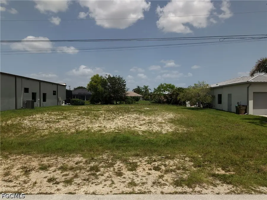 3315 SW 11th Court, Cape Coral, FL 33914 - #3