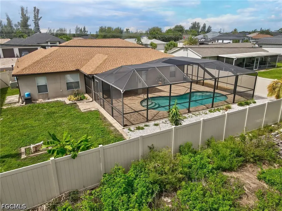 317 NE 9th Terrace, Cape Coral, FL 33909 - #3