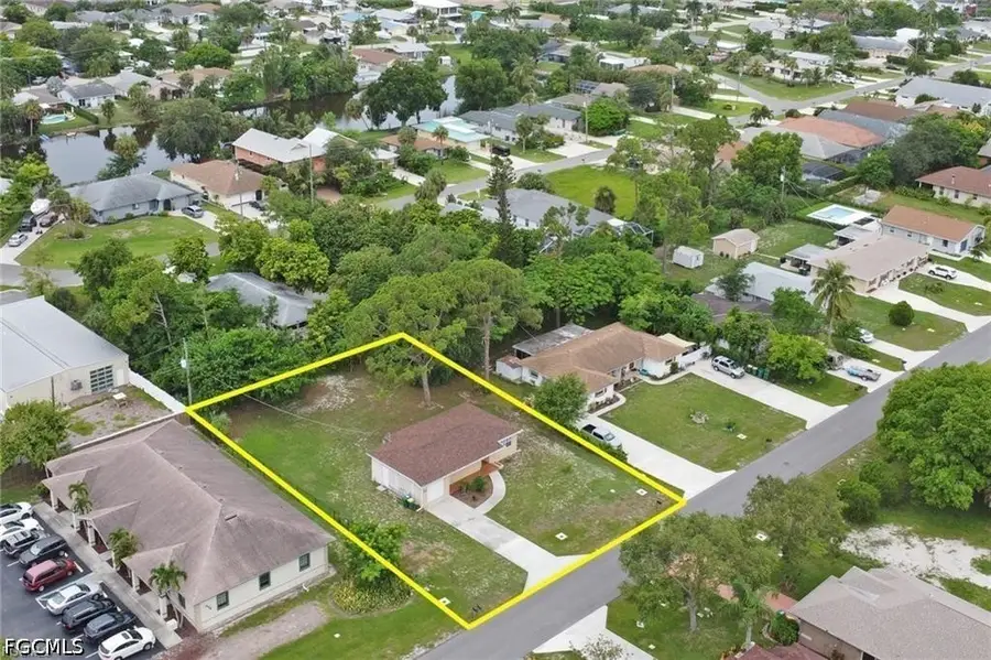 870 109th Avenue N, Naples, FL 34108 - #2