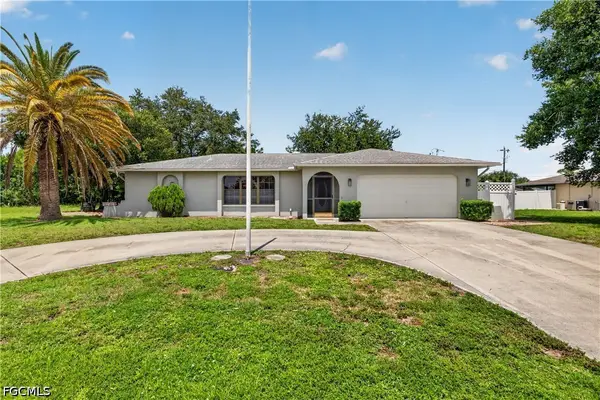 1634 Country Club Boulevard, Cape Coral, FL 33990