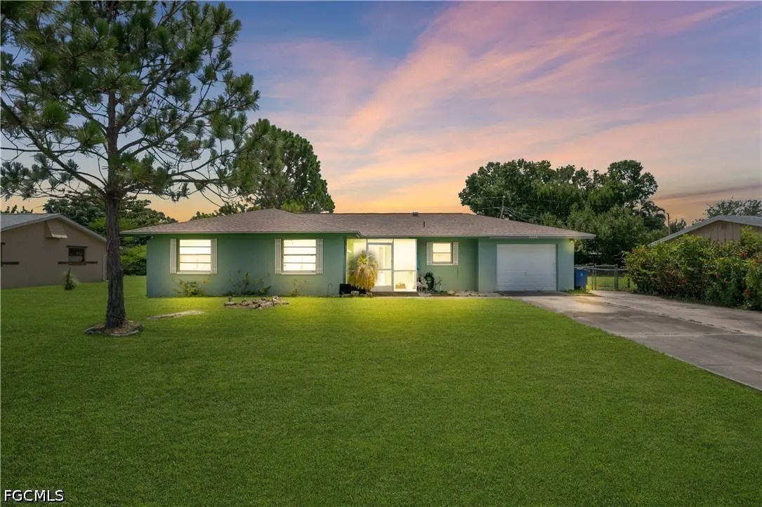 2202 Parkview Drive, Fort Myers, FL 33905 - #1