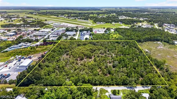 E Lincoln Avenue, Labelle, FL 33935