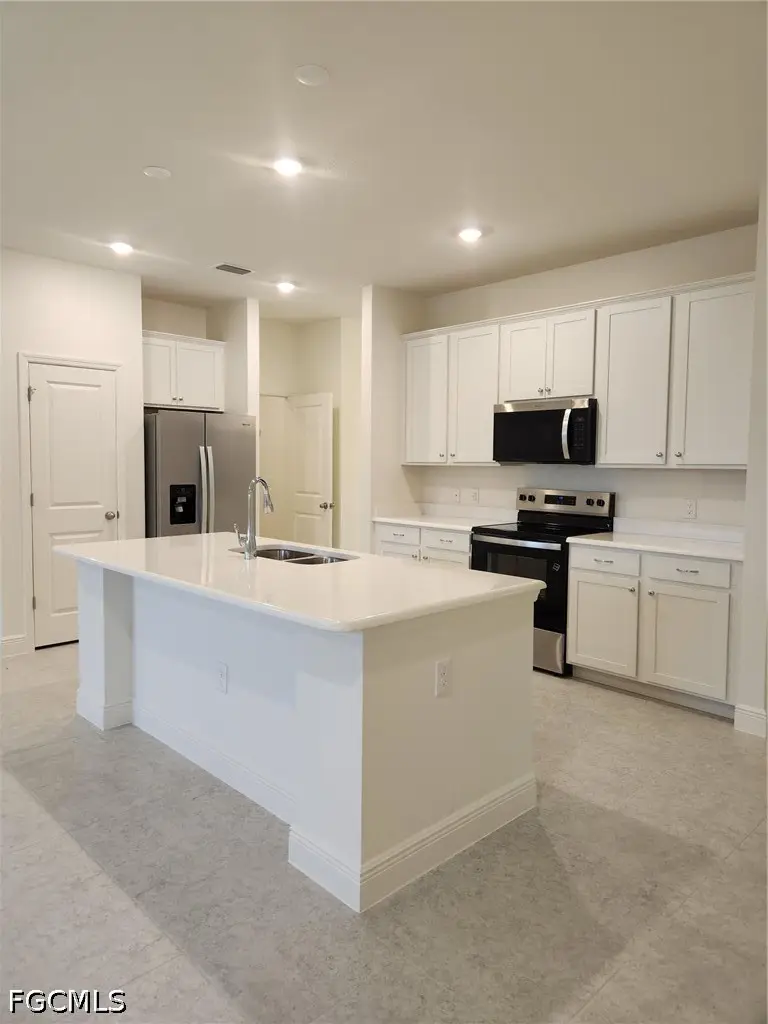 3514 42nd Street Sw, Lehigh Acres, FL 33976 - #3