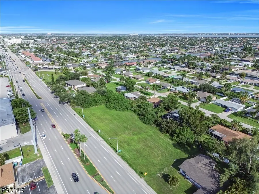 148 Cape Coral Parkway W, Cape Coral, FL 33914 - #2