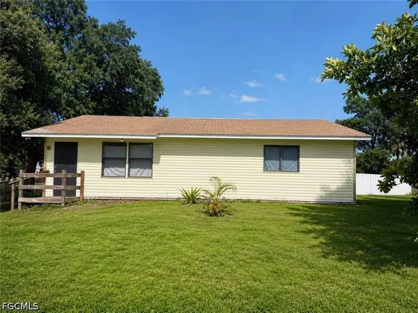 406 San Diego Street, North Fort Myers, FL 33903