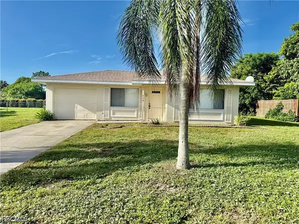 516 Parkside Street, Lehigh Acres, FL 33936