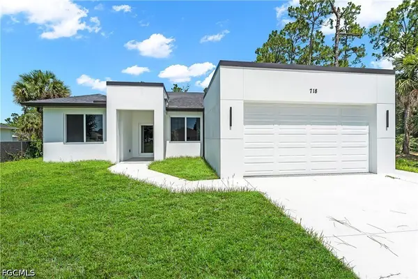 718 Robert Avenue, Lehigh Acres, FL 33936