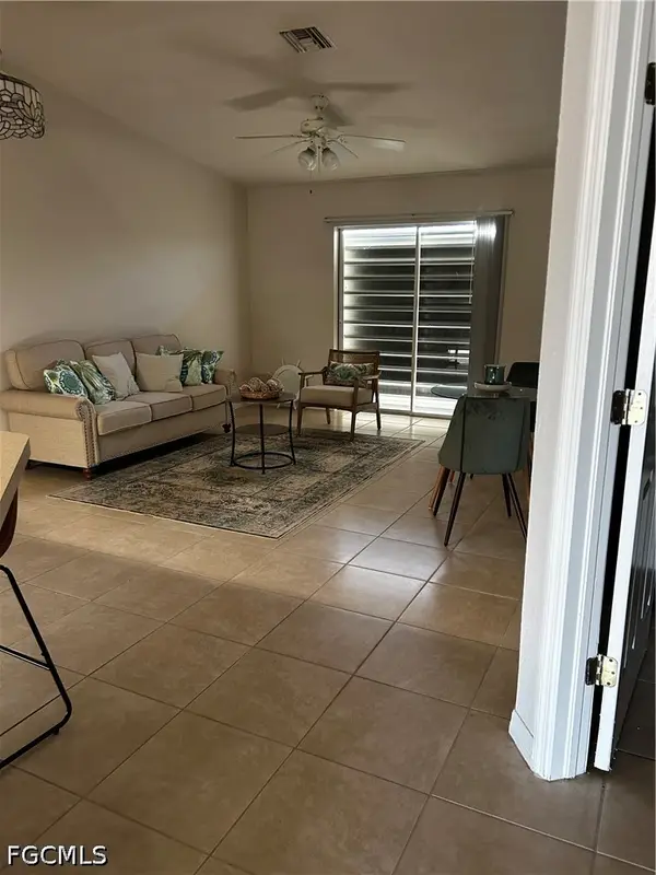 1427 NE 8th Place, Cape Coral, FL 33909