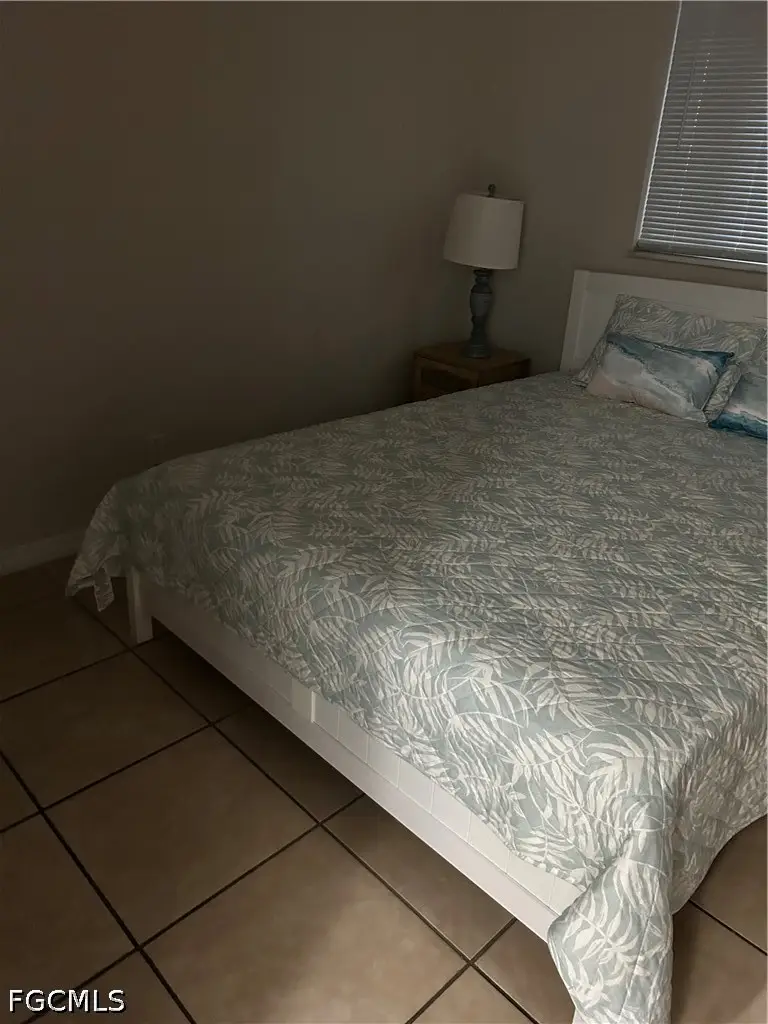 1427 NE 8th Place, Cape Coral, FL 33909 - #3