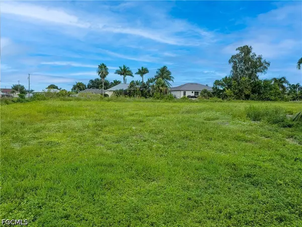 1332 NE 21st Avenue, Cape Coral, FL 33909