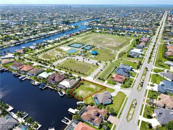 2719 SW 43rd Terrace, Cape Coral, FL 33914