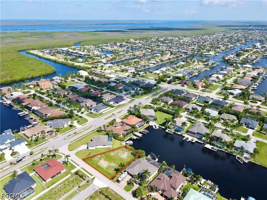 2719 SW 43rd Terrace, Cape Coral, FL 33914 - #3