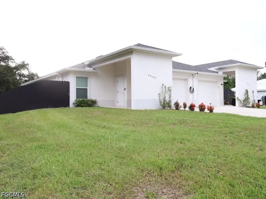 6069 Laurelwood Drive, Fort Myers, FL 33905 - #2