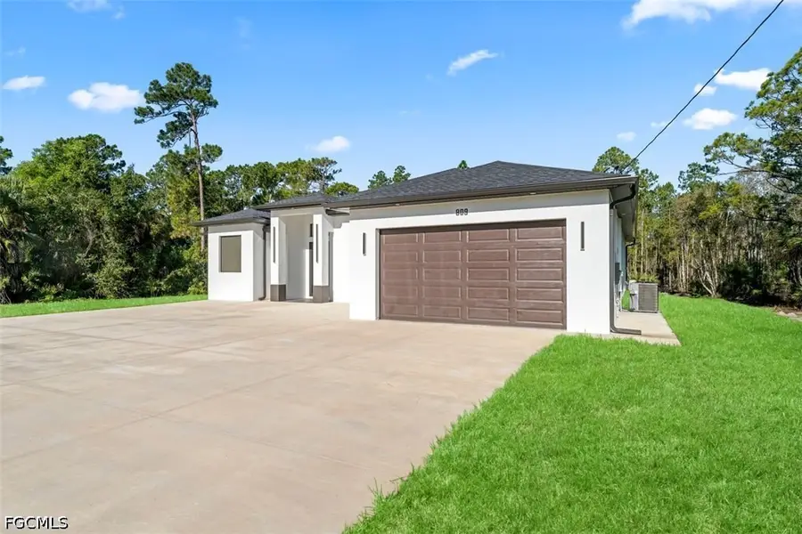 809 Magnolia Avenue, Lehigh Acres, FL 33972 - #3