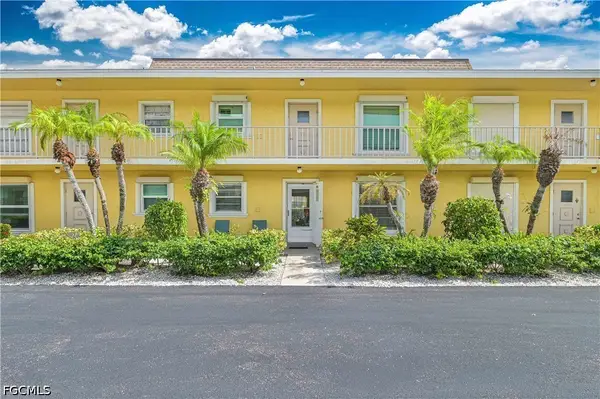 351 Charlemagne Boulevard #105A, Naples, FL 34112