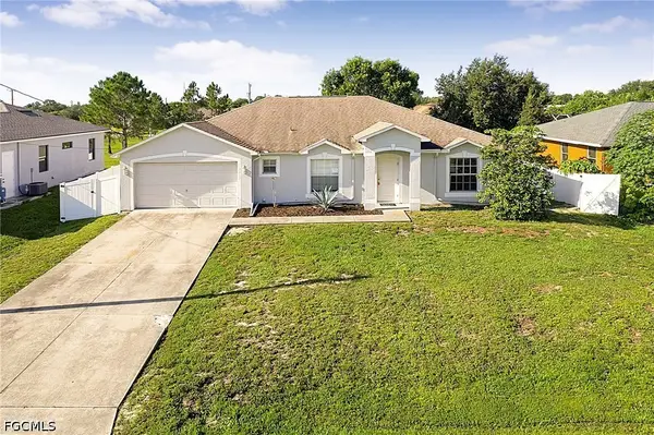 4205 11th Street W, Lehigh Acres, FL 33971