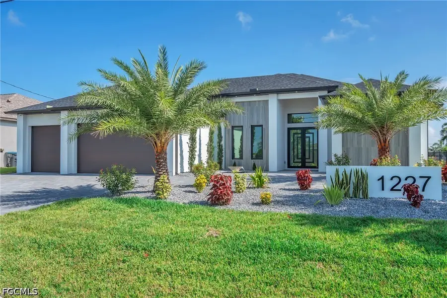 1227 SW 37th Street, Cape Coral, FL 33914 - #2