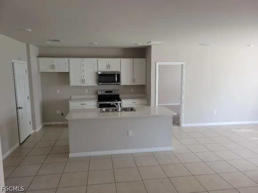334 Kismet Parkway E, Cape Coral, FL 33909 - #2