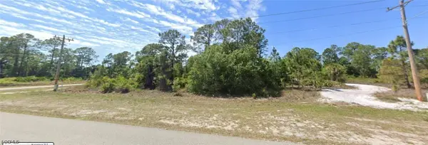 220 Mcarthur Boulevard, Lehigh Acres, FL 33974