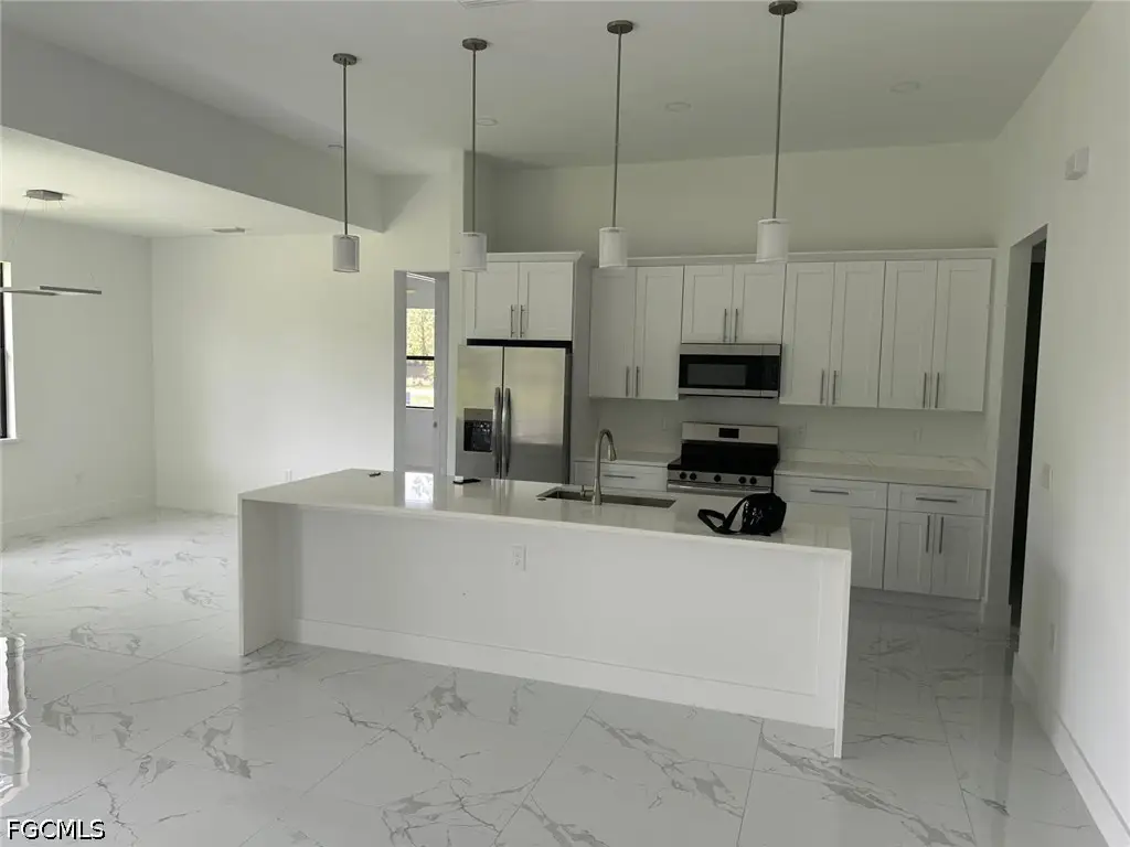 1752 Pine Ave, Lehigh Acres, FL 33972 - #1