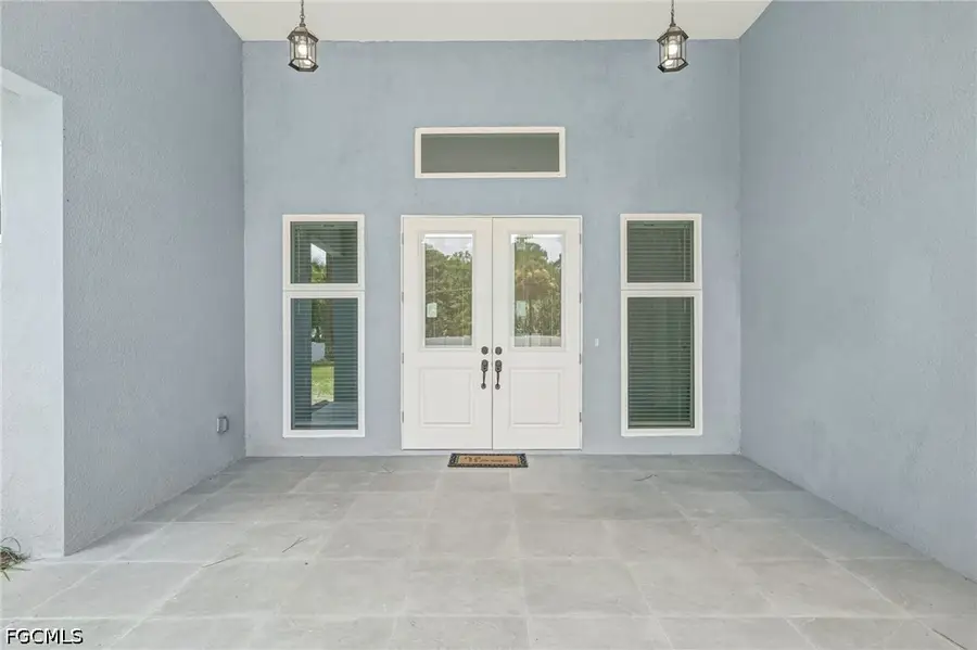 1853 Della Drive, Naples, FL 34117 - #2