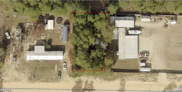 E Fernwood Court, Defuniak Springs, FL 32433