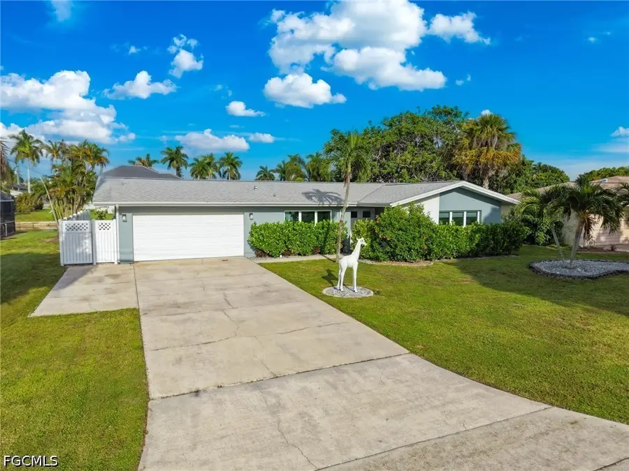5305 Bayview Court, Cape Coral, FL 33904 - #2