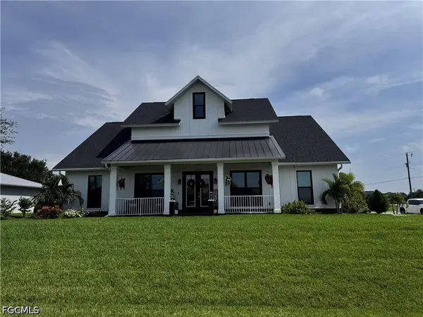 1305 NW 10th Terrace, Cape Coral, FL 33993