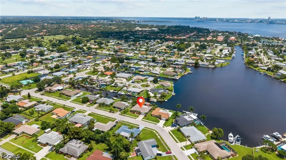 4536 Vinsetta Avenue, North Fort Myers, FL 33903 - #1