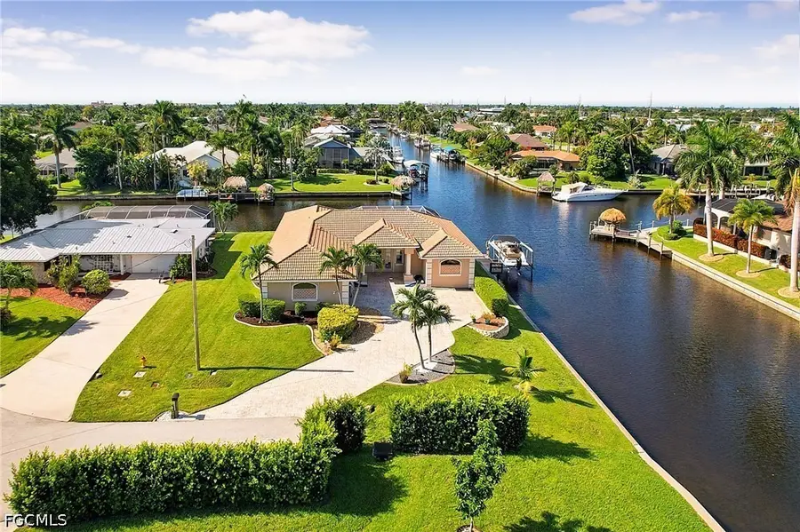 3126 SE 17th Avenue, Cape Coral, FL 33904 - #3