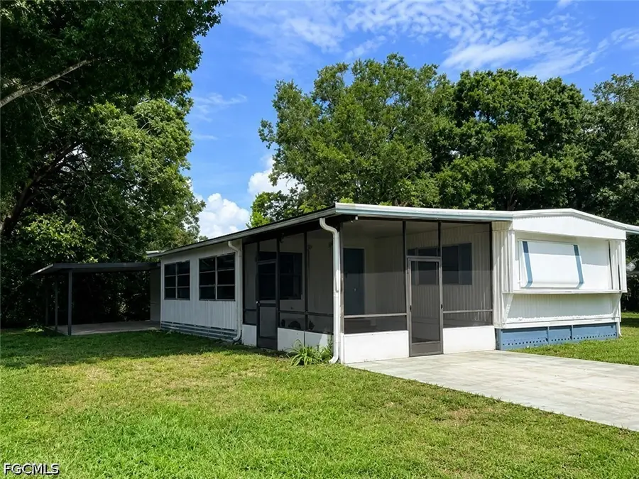 316 W Buell Drive, Fort Myers, FL 33905 - #2
