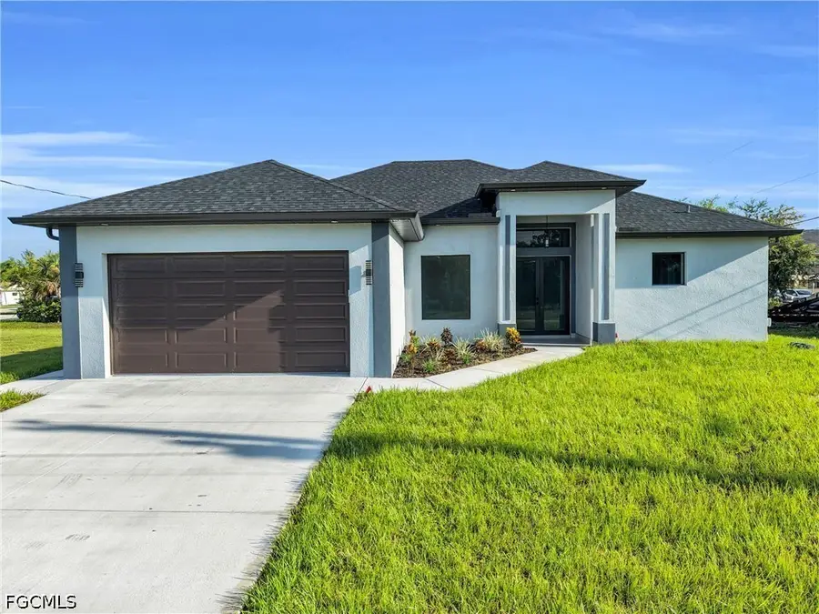 2204 E 7th Street, Lehigh Acres, FL 33936 - #3