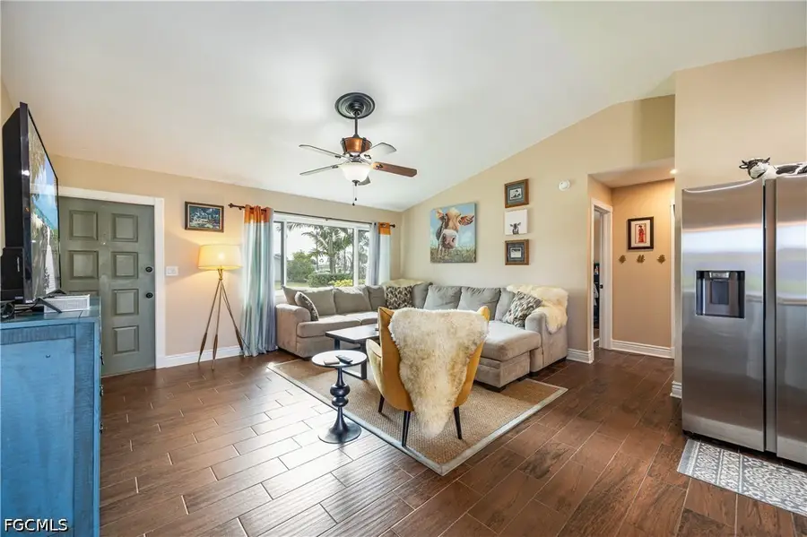250 NE 10th Place, Cape Coral, FL 33909 - #3