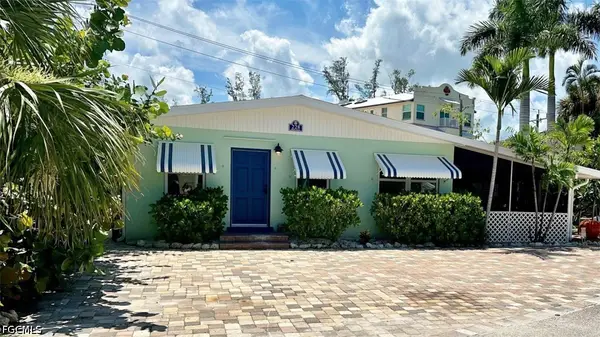 228 Fairweather Lane, Fort Myers Beach, FL 33931