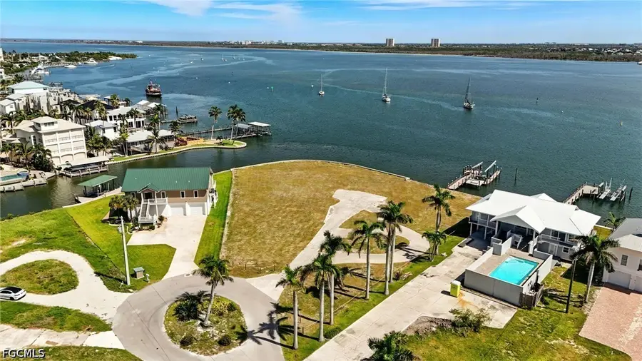 655 Matanzas Court, Fort Myers Beach, FL 33931 - #3
