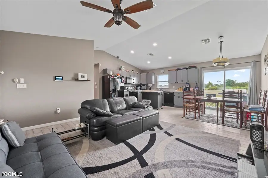 5011 Dania Circle, Labelle, FL 33935 - #3