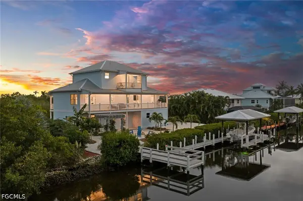 2912 Buttonwood Key Court, St James City, FL 33956
