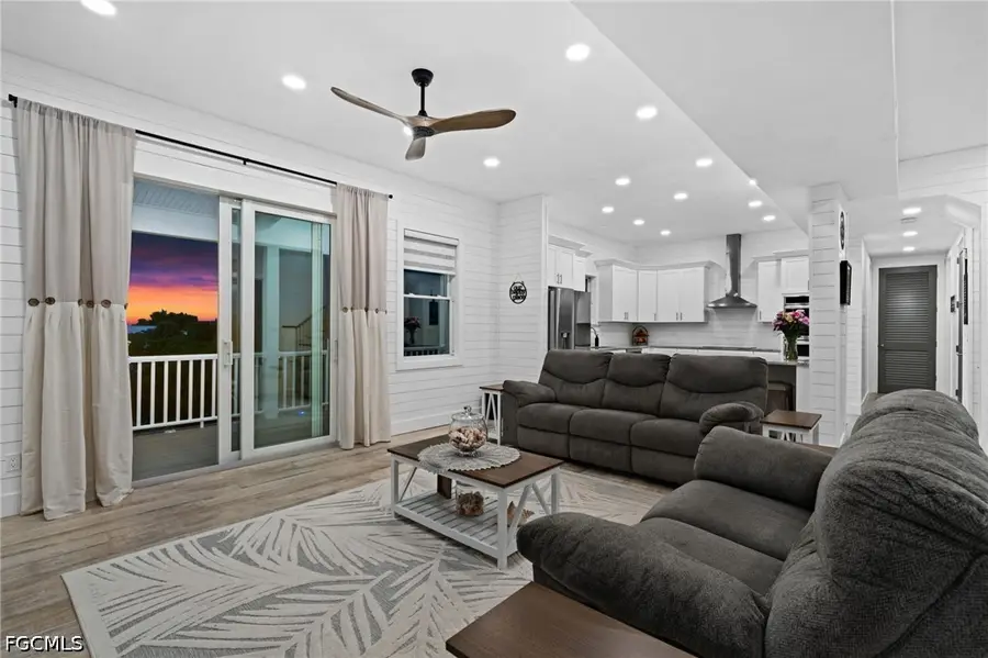 2912 Buttonwood Key Court, Saint James City, FL 33956 - #2