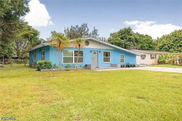 4028 Manning Avenue, Fort Myers, FL 33916