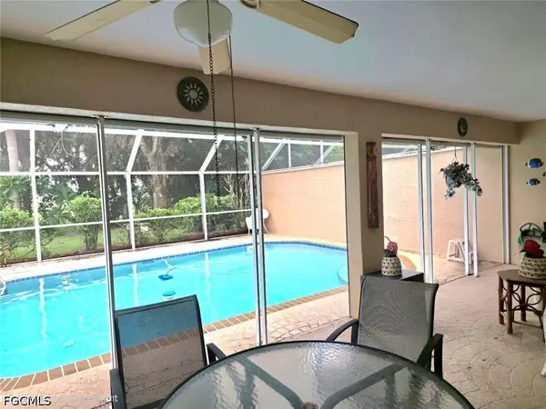 1921 Golfside Village Drive, Lehigh Acres, FL 33936