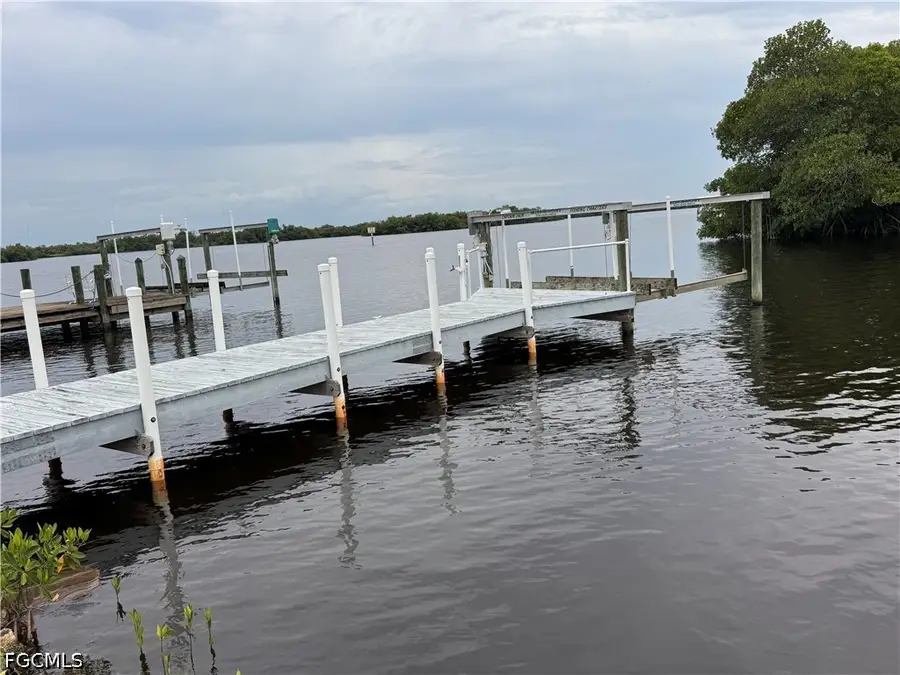 324 Shoreland Drive, Fort Myers, FL 33905 - #3