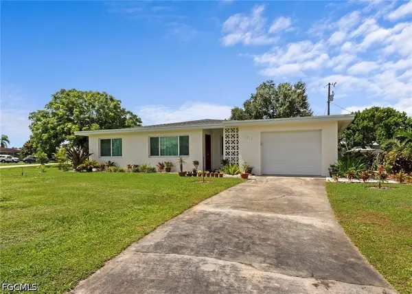 1212 Barnsdale Street, Lehigh Acres, FL 33936