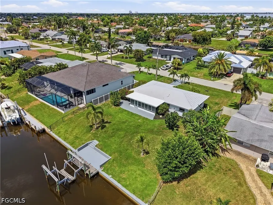 3106 SE 18th Place, Cape Coral, FL 33904 - #2
