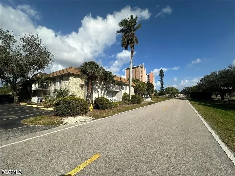 1830 Maravilla Avenue #303, Fort Myers, FL 33901 - #3