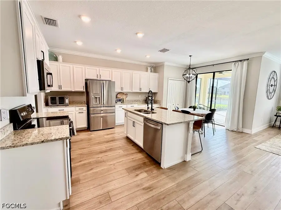 3302 Pasadena Court, Fort Myers, FL 33905 - #3